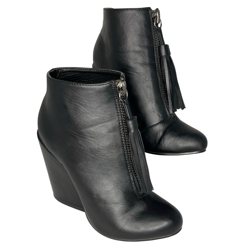 YRU Craft Tassel Booties